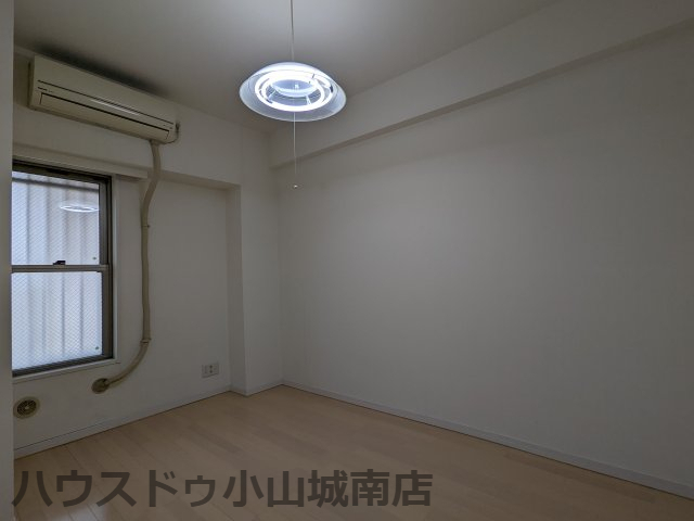 ̑ m