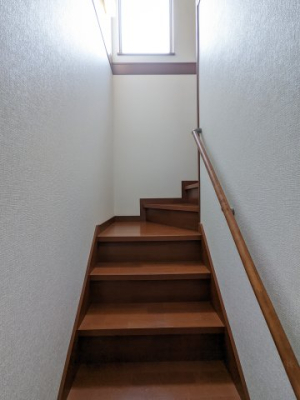 ̑ -