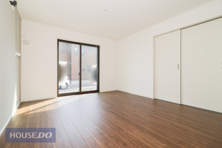  Ƒŉ߂邭났̋Ԃ͍L߂̐݌vƂȂĂ܂B