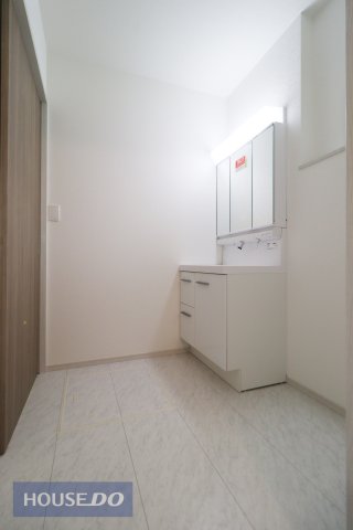  ʒEߏ͂ƂXy[XŎg₷łB