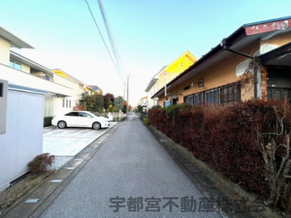 ̑ ړHԒʂ菭ȂAÂɂ߂GA@