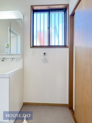  �Ǝ������Ȃǎg�����肪�悭�A�����󂪂��₷���ł��ˁB