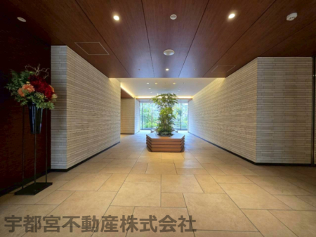 �G���g�����X -