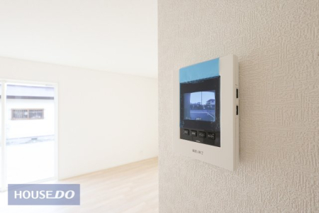  �yTV�C���^�[�z���z���n�����ʐ^�B�J���[TV�C���^�[�z���B