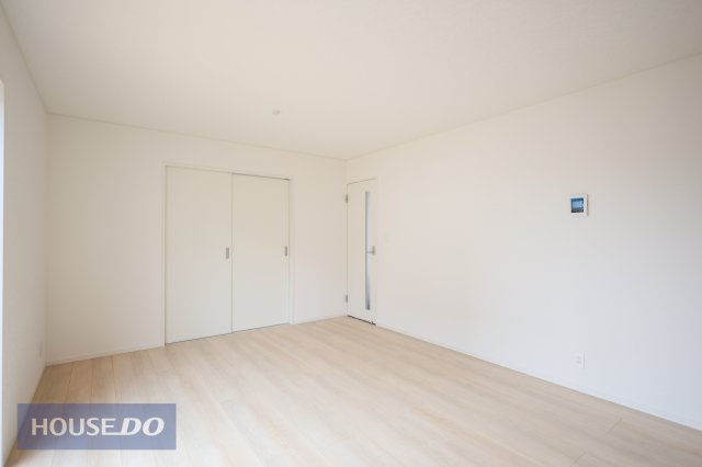 ���r���O �y���r���O�z���n�����ʐ^�B���邢�������̓��郊�r���O�͉Ƒ��c���̏ꏊ�B