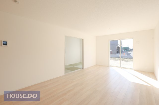 ���r���O �y���r���O�z���n�����ʐ^�B���邢�������̓��郊�r���O�͉Ƒ��c���̏ꏊ�B