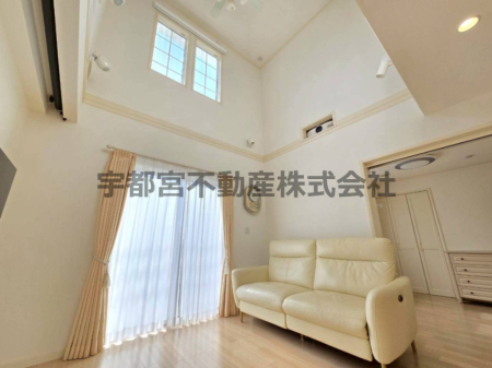 ���r���O -