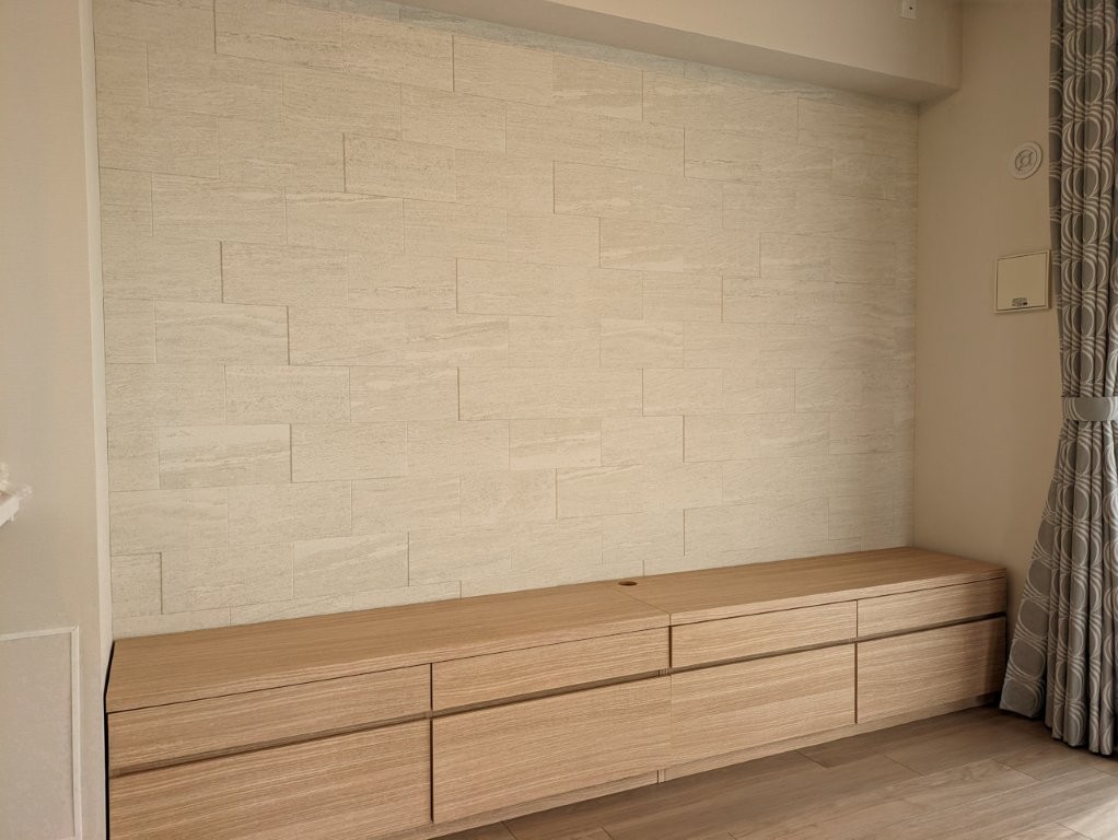 ���̑����� �_�C�j���O�X�y�[�X�ɁA�J�E���^�[���[�ƃG�R�J���b�g�����Ă��܂�