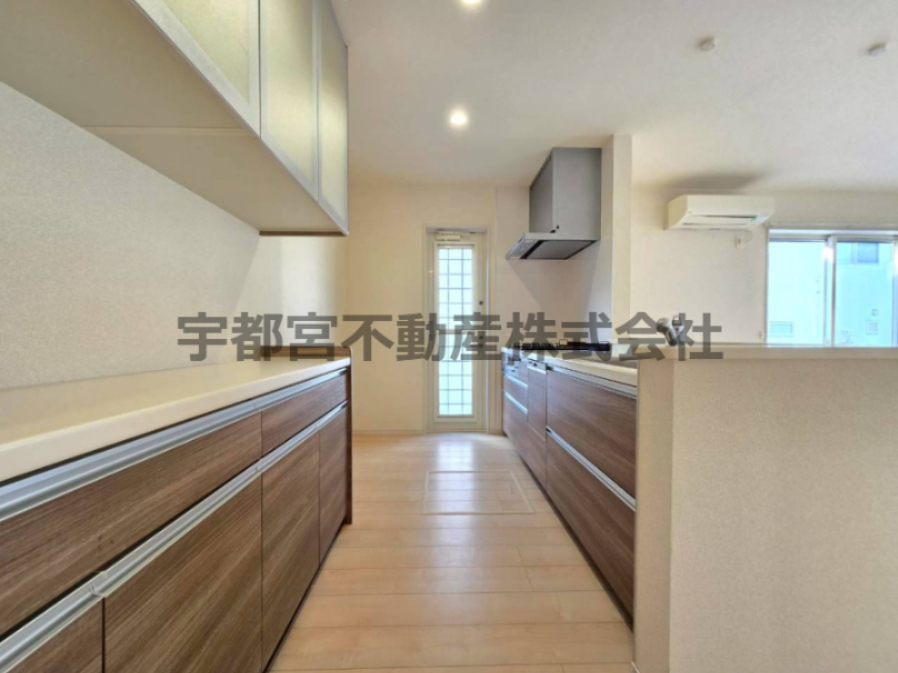 �L�b�`�� �y�L�b�`���z���ꊴ�̂���ؖڒ����������V�X�e���L�b�`���B���t���̃J�b�v�{�[�h���A�@�\�����ӂ�邨�����ȃL�b�`�����C�t�������܂��B