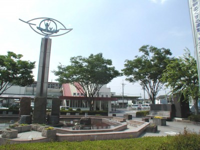 ���ӊ� �y�w�zJR��؉w�܂�800��