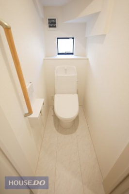 �g�C�� �y�g�C���z�������g�[�֍��t���B�Q�ӏ�����̂ŁA�Z�������ł����S��ق��ƈꑧ����v���C�x�[�g��Ԃ͍L�߂̐݌v�ƂȂ��Ă���܂��B