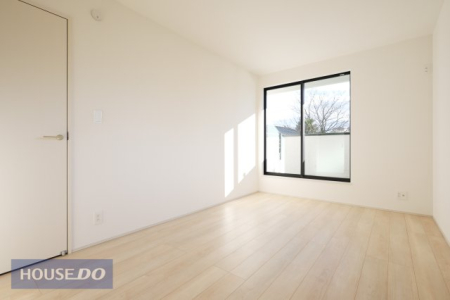 �Q�� �y�Q���z���邢�̌��̓����Q���͑傫���x�b�g���]�T�������ē���L���B