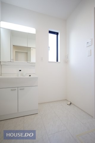  �y�E�ߏ��z���ʒE�ߏ��͂������Ƃ����X�y�[�X�Ŏg���₷���ł��B