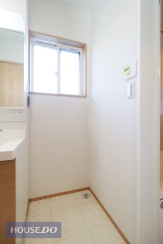  �y�����h���[�X�y�[�X�z�Ǝ������Ȃǎg�����肪�悭�A�����󂪂��₷���ł��ˁB