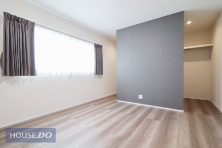 �Q�� �y�Q���z���n�����ʐ^�B���邢�̌��̓����Q���ł��B