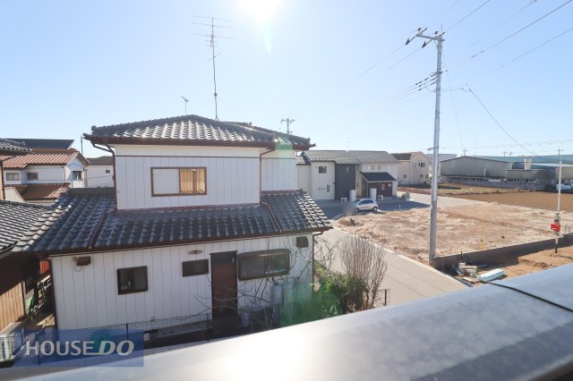 ���̑� �y��������̒��]�z���n�����ʐ^�B�o���R�j�[����̌i�F�B�\���ȊԊu���m�ۂ���Ă���܂��B