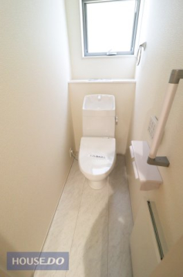 �g�C�� �y�g�C���z�������g�[�֍��t���B�Q�ӏ�����̂ŁA�Z�������ł����S��ق��ƈꑧ����v���C�x�[�g��Ԃ͍L�߂̐݌v�ƂȂ��Ă���܂��B