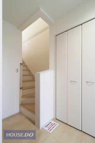 ���̑����� �y�����z�K�i�͎肷�������D�w���񂩂炨�q�l�⍂��҂����S�ł��B�܂��A�̂ڂ�₷���悤�Ɉ�i�̉��s�����L���݌v����Ă���܂��B