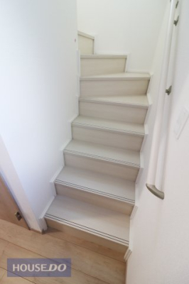 ���̑����� �y�����z�K�i�͎肷�������D�w���񂩂炨�q�l�⍂��҂����S�ł��B�܂��A�̂ڂ�₷���悤�Ɉ�i�̉��s�����L���݌v����Ă���܂��B