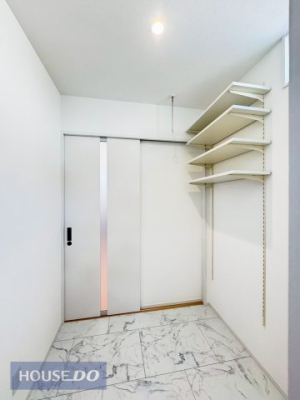  ���ʒE�ߏ��͂������Ƃ����X�y�[�X�Ŏg���₷���ł��B