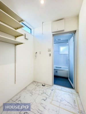  �Ǝ������Ȃǎg�����肪�悭�A�����󂪂��₷���ł��ˁB