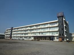 ���ӊ� �y���w�Z�z�F�s�{�s�����������w�Z�܂�823��