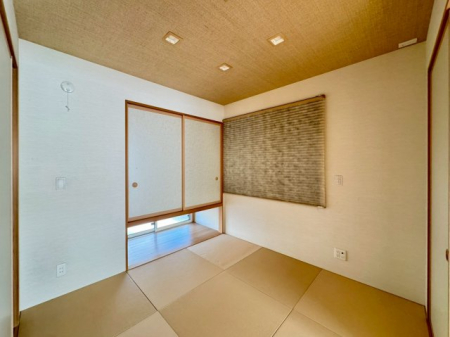 ���̑����� �y�a���z��������Q�]�񂾂�ƁA������肭�낰����K��ԁB�N�b�V������������̂ŁA���q�l�̗V�я�Ƃ��Ă��d�󂵂܂��ˁ�