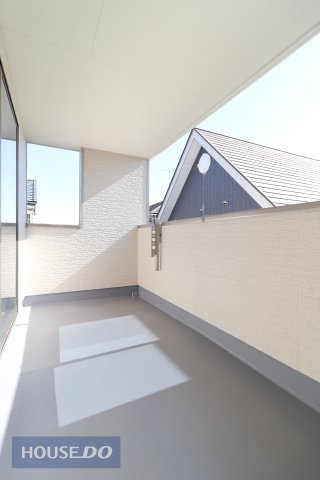 �o���R�j�[ �y�o���R�j�[�z�L�X�o���R�j�[�ł��z�c����󕨂��������񊱂��邾���łȂ��A���͂̎������C�ɂ����Ƀv���C�x�[�g�Ȏ��Ԃ��߂��������b�N�X��ԂƂ��Ă��g���܂��ˁ�