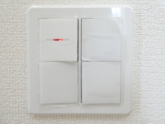 ���̑� �������C�h�X�C�b�`�i�ʐ^�͓��d�l�ʐ^�j