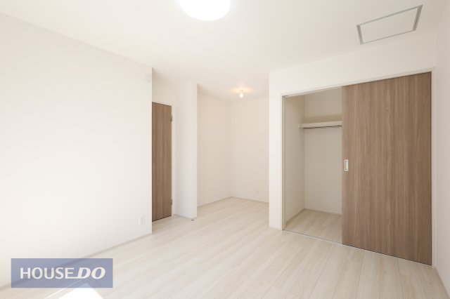 �Q�� �y�Q���z���邢�̌��̓����Q���ł��B�]�T�̂���Q������炵�����������N�A�b�v�I�G�߂��킸�S�n�悢���z�̐Q�����S�Ɛg�̂������ق��������̃v���C�x�[�g���