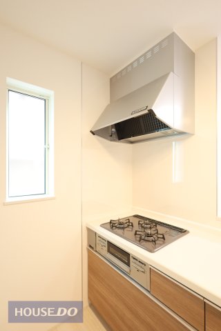 ���̑����� �Ƒ��̏Ί炪���܂�闝�z�̃L�b�`�����Ǝ��������Ɗy����������K�ȃL�b�`���X�y�[�X�ł���