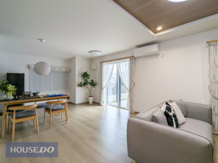 ���r���O �y���r���O�z���n�����ʐ^�B���邭�������ȃ��r���O��