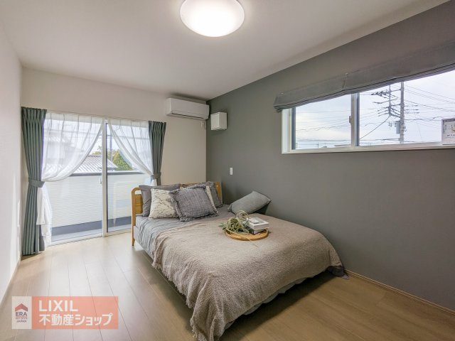 �Q�� �y�Q���z���n�����ʐ^�B���邢�̌��̓����Q���͍L�߂̊Ԏ��ɂȂ��Ă���܂��B