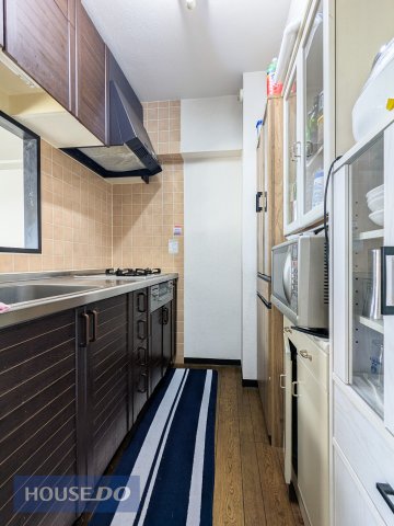 �L�b�`�� �L�b�`���̔w�ʂɗ①�ɂ�H��I��u���X�y�[�X��������Ƃ���܂���