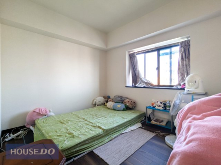 �Q�� ��4.8���̗m���ł��I �����ɐ݂���ꂽ�o������A�u�₩�Ȓ��̌��������Ղ�͂��A�C�����ǂ��ڊo�߂��܂��� �ǖʂ��������߁A�x�b�h���̉Ƌ�̔z�u�����₷���A�@�\�I�ȃ��C�A�E�g���\�ł��� 