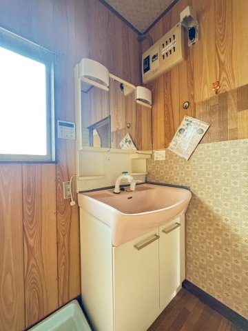 ���ʑ�E���ʏ� �������ʉ��ϑ�B