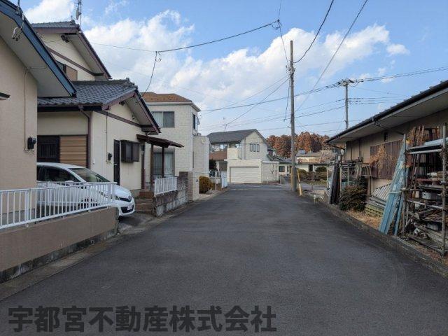 ���̑� ����6.0m�̂�Ƃ肠��O�ʓ��H�́A�ܑ����Y��ŎԂ̗������X���[�Y�ł��B���E���J���Ă���A���������J�������ǍD�B���Ԃ̂��₷���ƈ��S�������˔������A���S�̏Z���ł��B