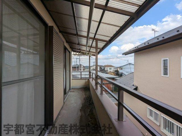 �o���R�j�[ �����t���ŉJ�̓������S�ȍL�X�Ƃ����o���R�j�[�ł��B�������肪�ǂ��A���󕨂������Ղ花���܂��B2�K�̗m�����璼�ڏo����ł��A�Ǝ��������X���[�Y�ȊJ���������Ԃł��B