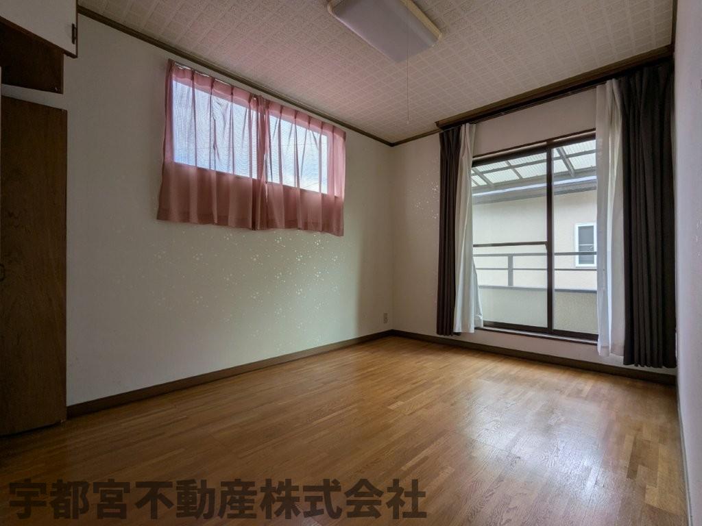 ���̑����� ��ʍ̌��Ŗ��邭�J�����̂���m���ł��B�o���R�j�[�֒��ڏo����ł��A���󕨂������ۂ��X���[�Y�B�t���[�����O�d�l�ł��|�������₷���A���K�ȃv���C�x�[�g��Ԃ�ۂĂ܂��B