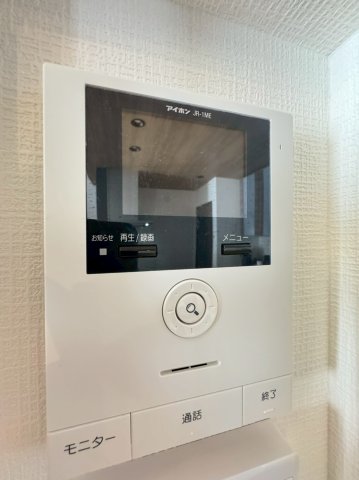  �^��@�\�t���ŁA�h�Ə�͂������A���͂����Ȃǂ̔c���ɂ��֗��B