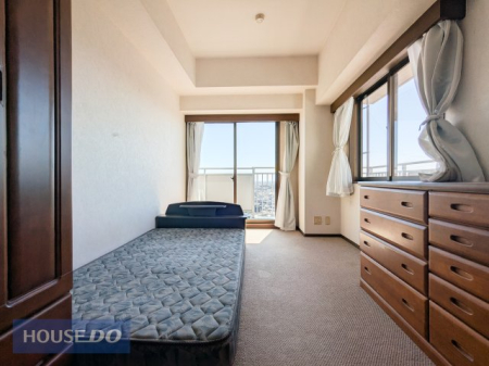 �Q�� 9.1���Ƃ����ґ�ȍL�����A����̔�����������b�N�X��Ԃ������܂��B�T�C�h�e�[�u����`�F�X�g��u���Ă��\���ȓ������m�ہB�Z�܂��l�̕i�i�ɂӂ��킵���A��Ƃ肠��v���C�x�[�g�X�C�[�g�ł��B