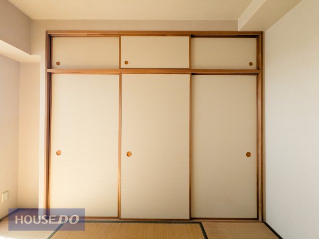 ���[ ������p�n���K�[���b�N��N���A�P�[�X�����p����΁A��e�ʂ̃E�H�[�N�C���N���[�[�b�g�ɂ����������Ȃ��ߗގ��[�ւƐi�����܂��B