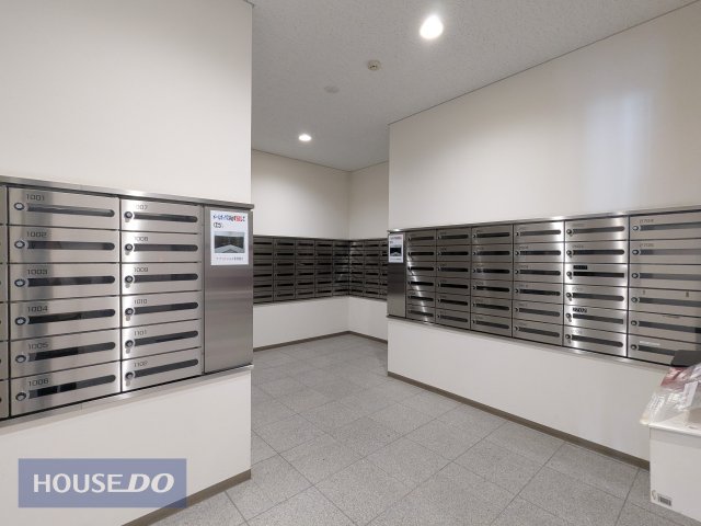  �`���V���U�����邱�Ƃ̂Ȃ��悤�z�����ꂽ�N���[���Ȋ��́A�ǍD�ȊǗ��̐��̏؁B�����C�����悭�X�֕����`�F�b�N�ł���A�Z�ݐS�n�̗ǂ��������ɂ���܂��B