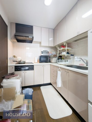 �L�b�`�� �̂̌�����ς��邾���ŃV���N�ƃR�����Ɏ肪�͂��A�����I��L���^�L�b�`���B�Ǝ��̕��������炵�A�����̐H���������K�ɃT�|�[�g���܂��B