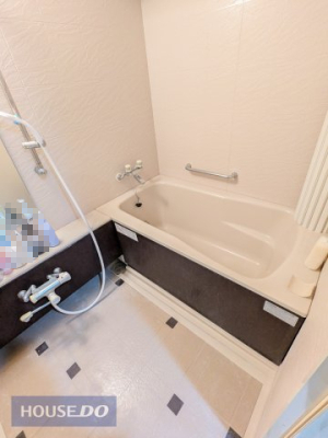 ���� �������Ƃ����o�X���[�����A���X�̖Z������Y�ꂳ���Ă������₵�̋�ԂɁB���������ӂ������ƁA�S�n�悢��Ԑ݌v���A�ґ�ȃo�X�^�C�������o���܂��B