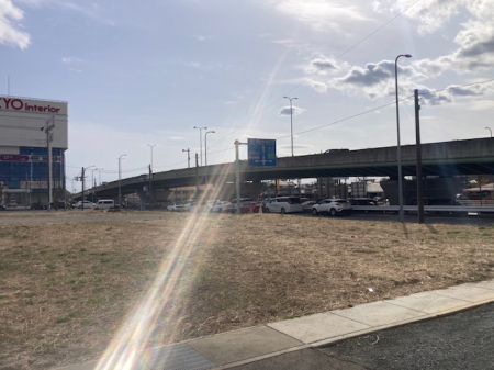 ���n�y�n�ʐ^ �~�n�ʐ�100�؈ȏゾ���炱���ł���3�`4�䕪�ȏ�̕��񒓎ԏ�A�{�i�I�ȉƒ�؉��Ȃǖ����L����܂��ˁ�