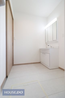  �y�E�ߏ��z���ʒE�ߏ��͂������Ƃ����X�y�[�X�Ŏg���₷���ł��B