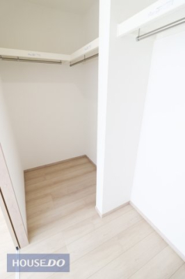 ���[ �y���[�z����������[�����Ă���܂��I�e�����ɂ���������[�����Ă���̂ŁA�ו��������Ă����S�ł��ˁI���������L���g�����߂ɂ����[�X�y�[�X�͕K�v�ł��B