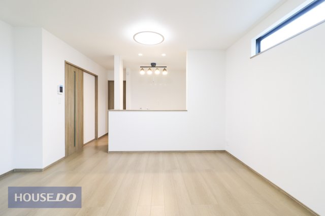  �y�_�C�j���O�z�Ƒ��ł��낰��_�C�j���O�ł��B�J�E���^�[�L�b�`���ŉƑ��ƂȂ���y�������ԁ����邢�z�˂����������ރ_�C�j���O�͎����̂��������f���܂��ˁ�