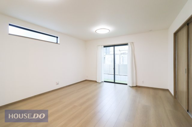 ���r���O �y���r���O�z��؂ȉƑ��Ɖ߂����ꏊ������A�K������ލL������������m�ہ���������̗ǂ����r���O�́A�d�C��̐ߖ�A���󕨂̊����A�J�r�̗}���A���N���i�ȂǁA�����̃����b�g������܂��I